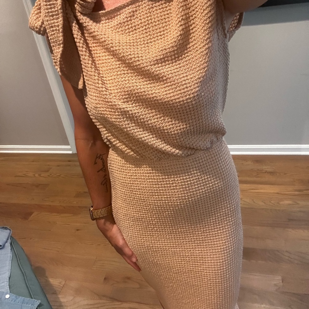 Elegant Tan Women's Dress